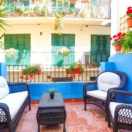Charming Patio Amazing Location By Hello Homes * Sitges